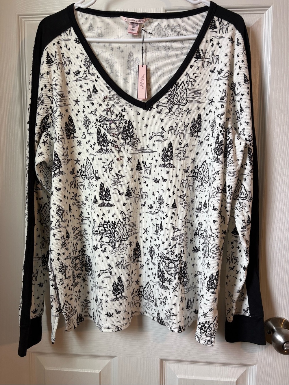 Victoria’s Secret Winter V Neck Thermal